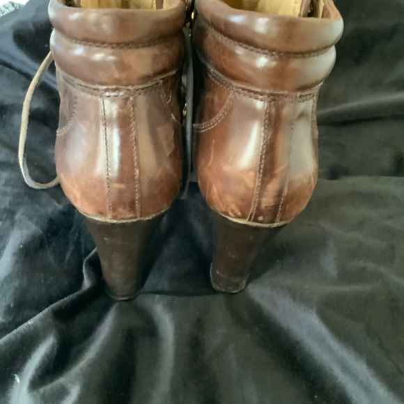 Michael Kors Brown high heel ankle boots - Picture 4 of 5